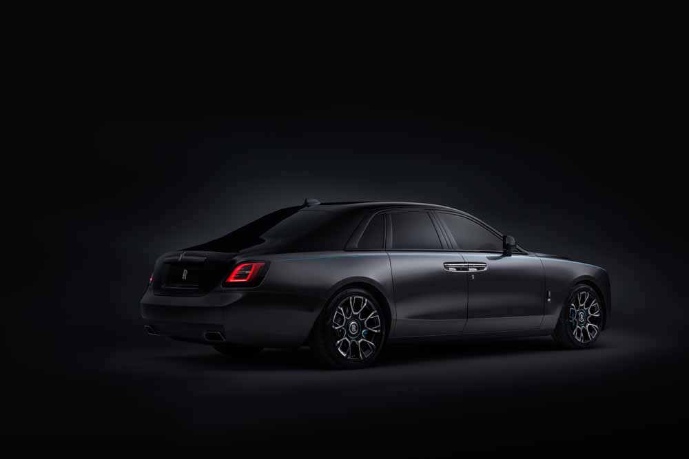 6 Studio main rear 3 qtr-1000px 1_