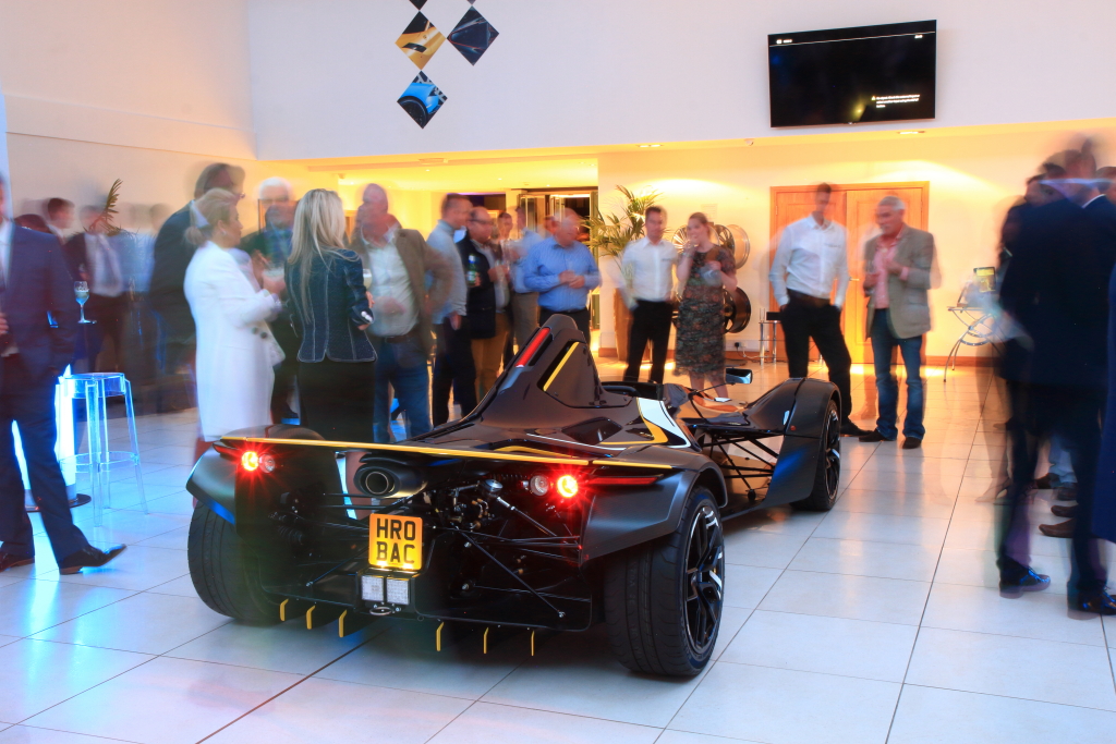 Ecurie Launch