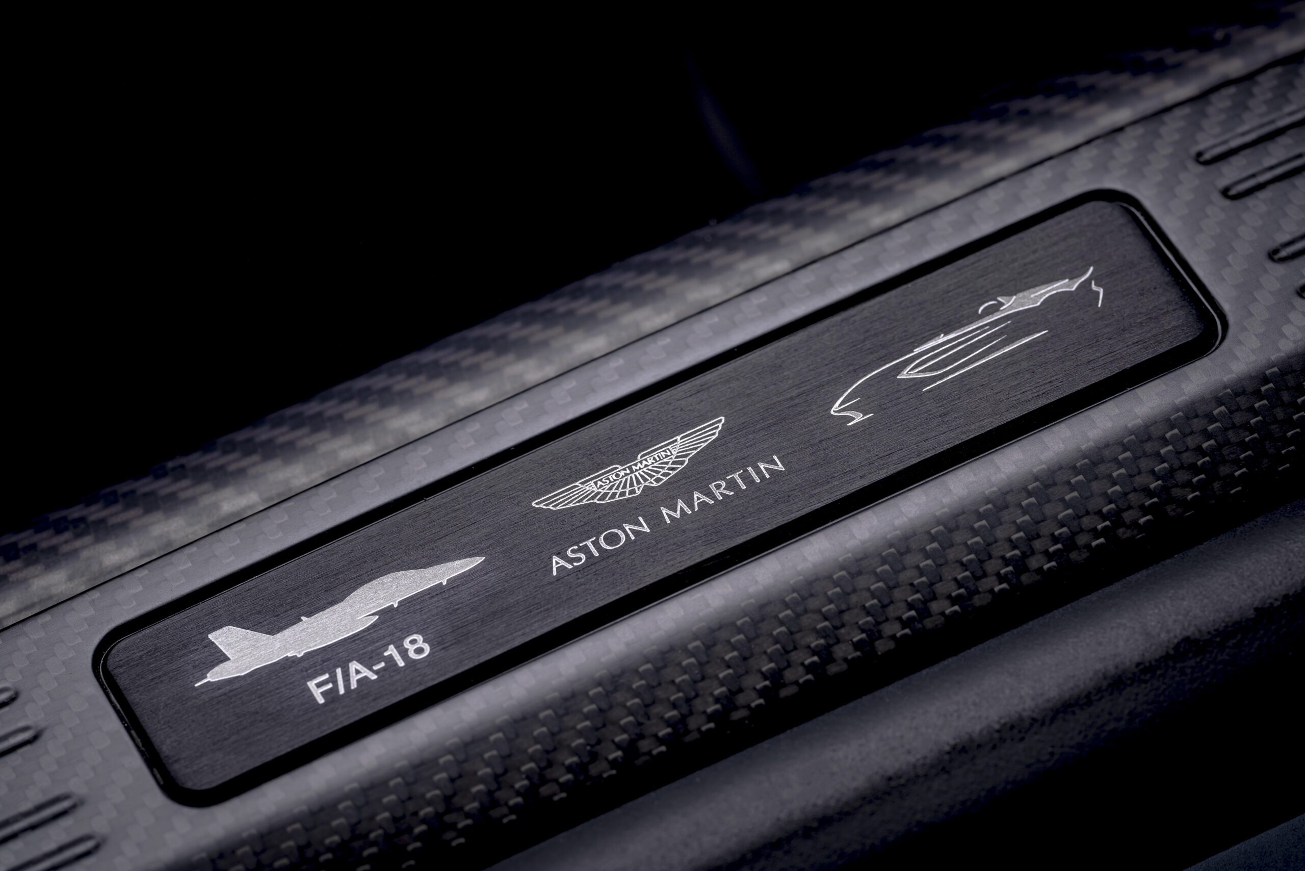 aston-martin-v12-speedster-7-jpg.