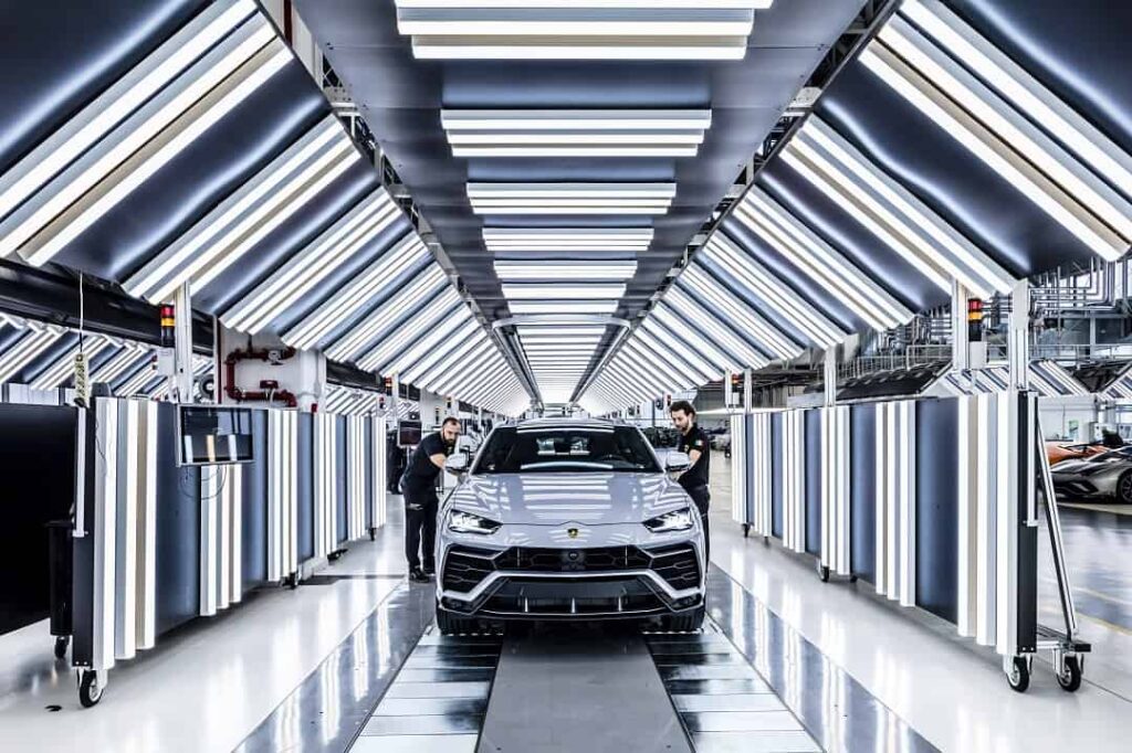 New production record: Automobili Lamborghini celebrates the 10,000th Urus